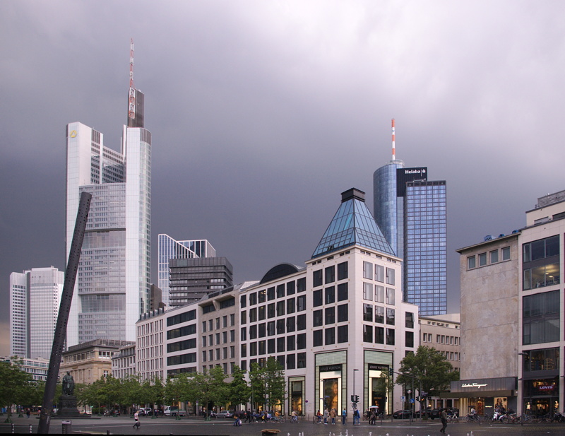 Goetheplatz nach einem Gewitter